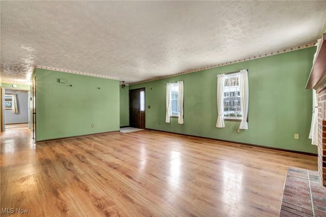 1295 Vantage Way, Streetsboro, OH 44241