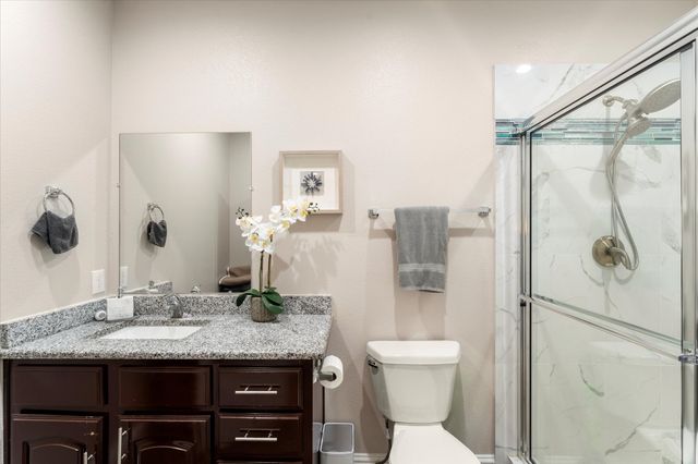 337 Admiral Drive, Gun Barrel City, TX 75156