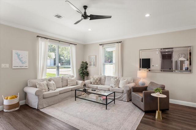 337 Admiral Drive, Gun Barrel City, TX 75156