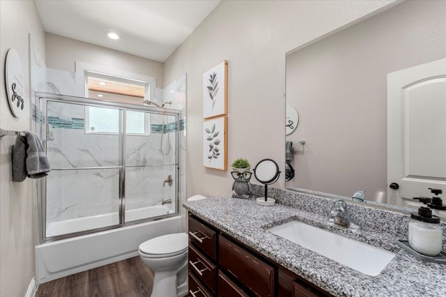 337 Admiral Drive, Gun Barrel City, TX 75156