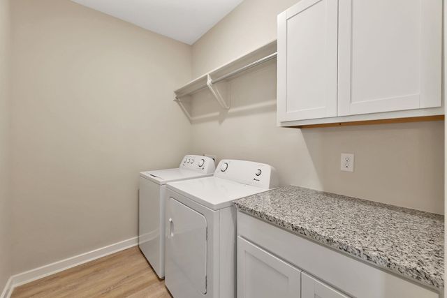940 N Forestview St, Wichita, KS 67235