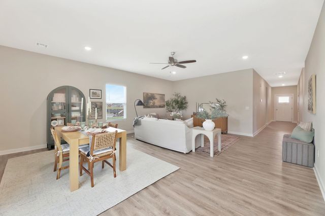 940 N Forestview St, Wichita, KS 67235