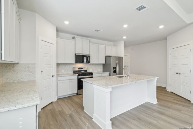 6343 Comanche Coyote, San Antonio, TX 78233