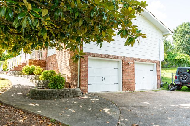 6413 Edgmon Drive, Chattanooga, TN 37421