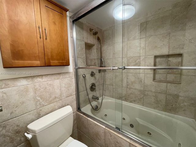 9471 Evergreen Pl 401, Davie, FL 33324