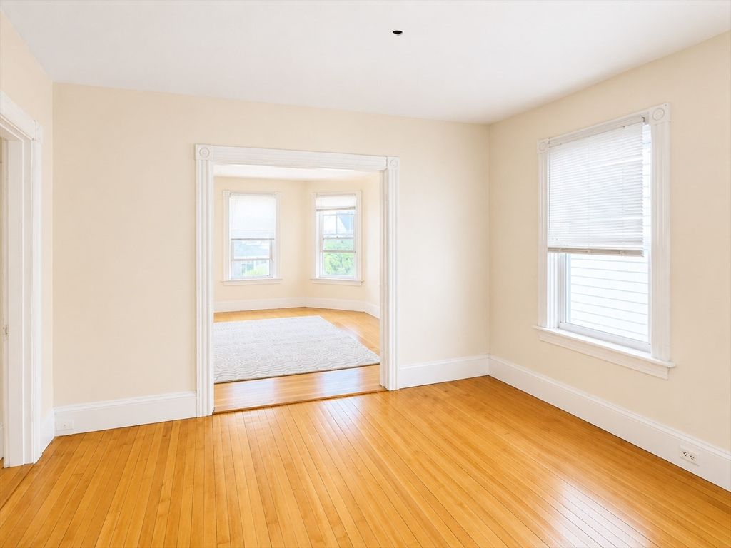 21 4th St 2, Attleboro, MA 02703