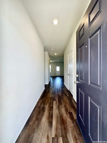 10235 Crossbuck, Converse, TX 78109