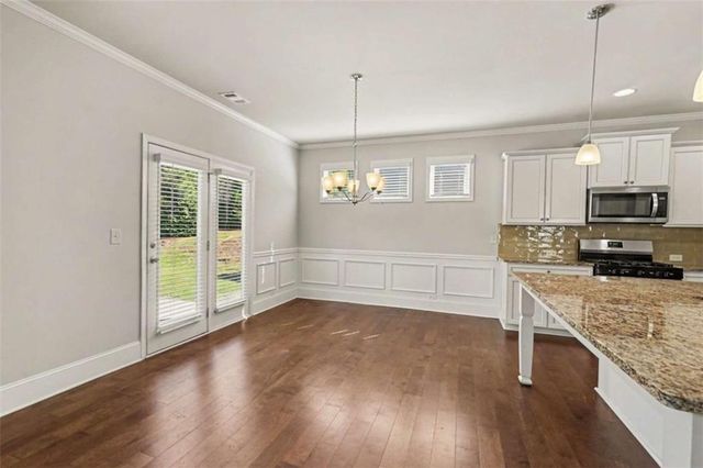 6536 Crosscreek Lane, Flowery Branch, GA 30542