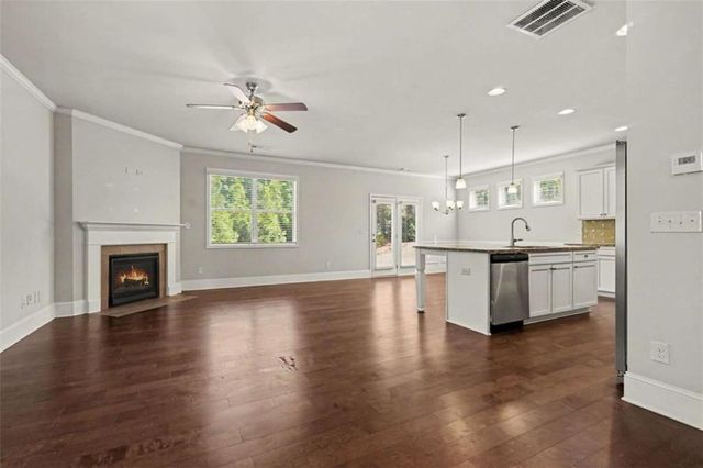 6536 Crosscreek Lane, Flowery Branch, GA 30542