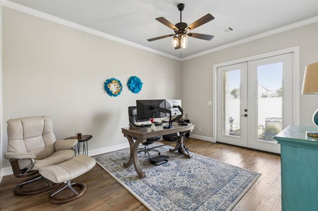 1025 High Point Street, Weatherford, TX 76087