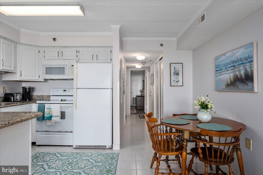 Image 13 of property listing at 10002 COASTAL HWY #105, Ocean City, MD 21842