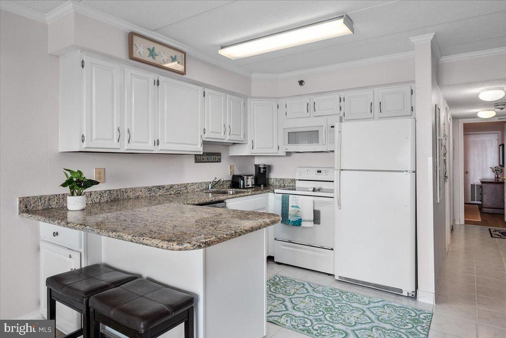 Image 16 of property listing at 10002 COASTAL HWY #105, Ocean City, MD 21842