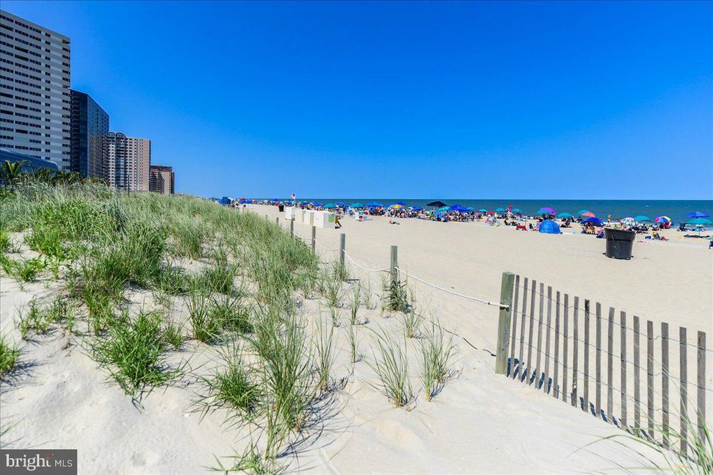Image 37 of property listing at 10002 COASTAL HWY #105, Ocean City, MD 21842