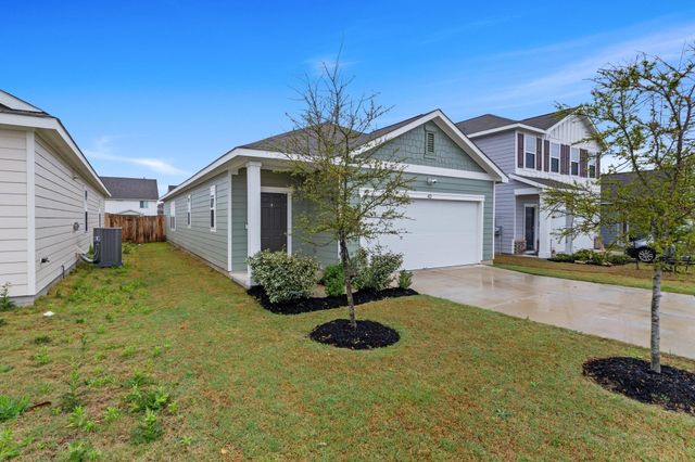 412 Gemsbok RD, Hutto, TX 78634