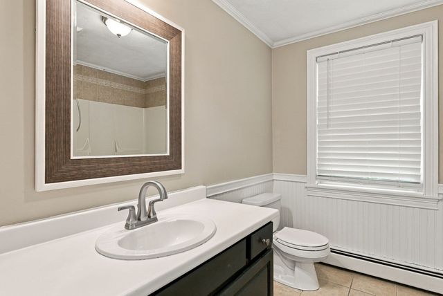 14 South Hampton Rd, Amesbury, MA 01913