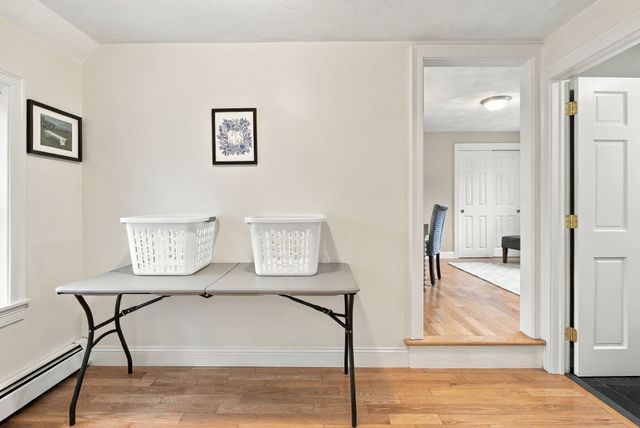 14 South Hampton Rd, Amesbury, MA 01913