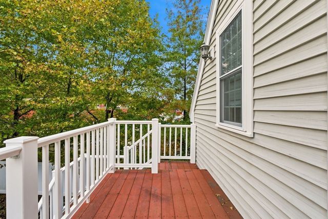 14 South Hampton Rd, Amesbury, MA 01913