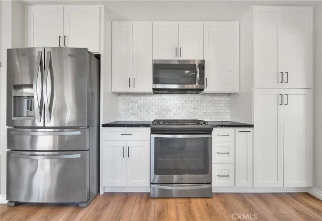937 Brandywine, Corona, CA 92880