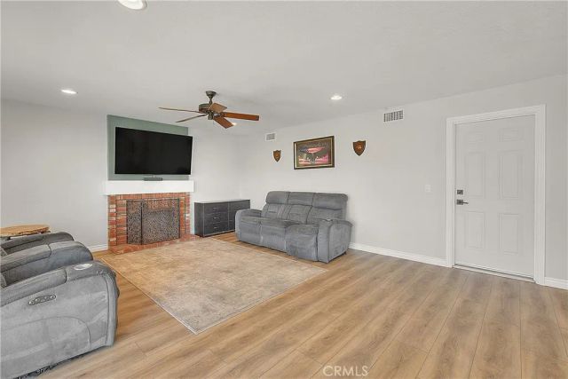 937 Brandywine, Corona, CA 92880