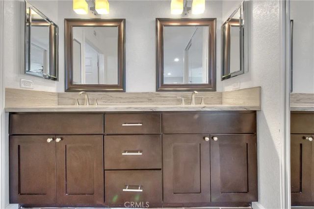 937 Brandywine, Corona, CA 92880