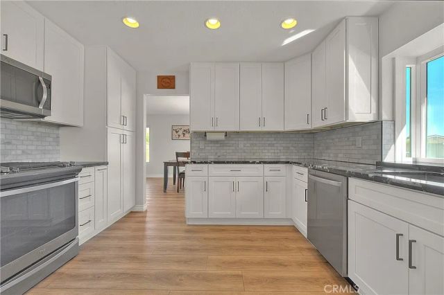 937 Brandywine, Corona, CA 92880
