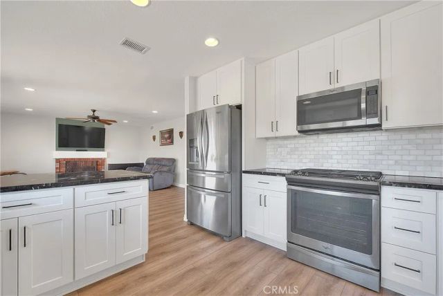 937 Brandywine, Corona, CA 92880
