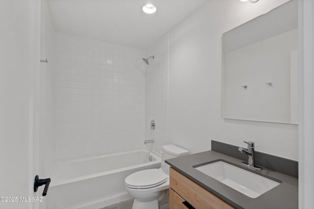 32 W 18th Street, Tucson, AZ 85701