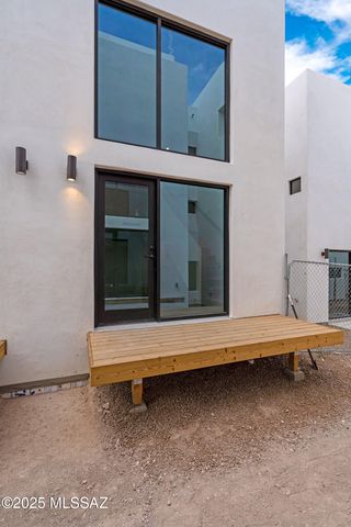 32 W 18th Street, Tucson, AZ 85701