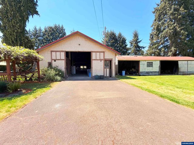 316 Blossom Ln NW, Albany, OR 97321