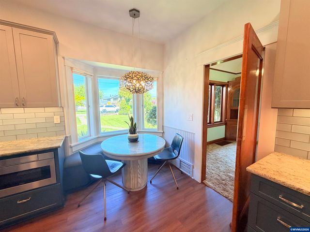316 Blossom Ln NW, Albany, OR 97321