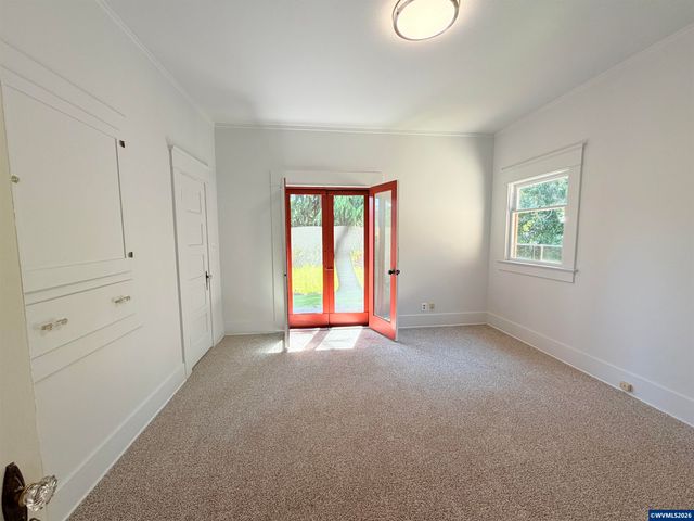 316 Blossom Ln NW, Albany, OR 97321