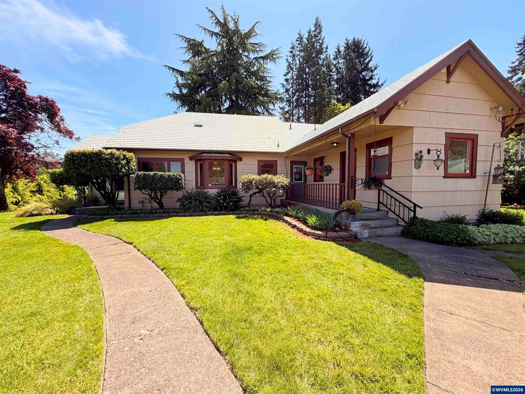 316 Blossom Ln NW, Albany, OR 97321