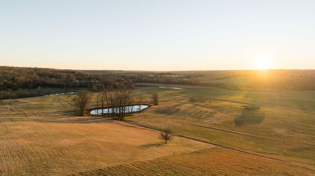 6415 Pinewood Rd, Nunnelly, TN 37137