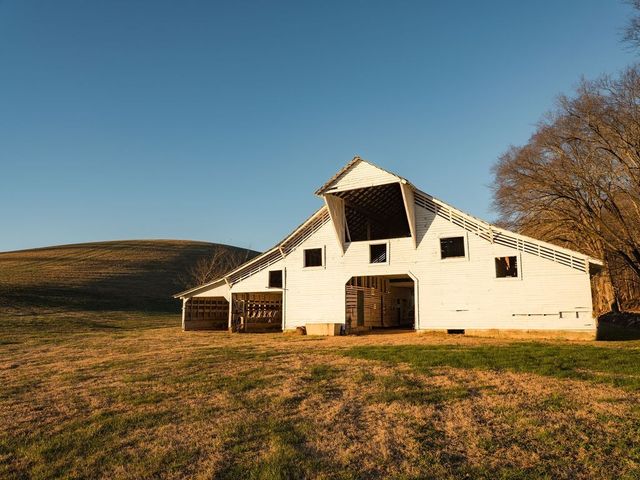 6415 Pinewood Rd, Nunnelly, TN 37137