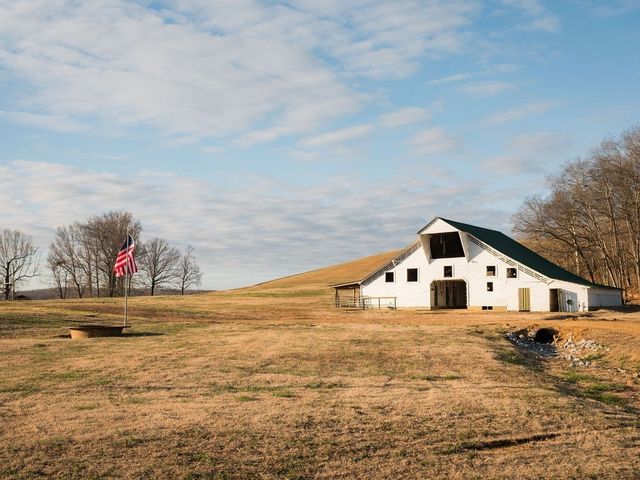 6415 Pinewood Rd, Nunnelly, TN 37137