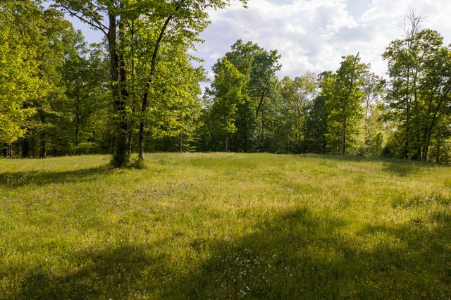 6415 Pinewood Rd, Nunnelly, TN 37137