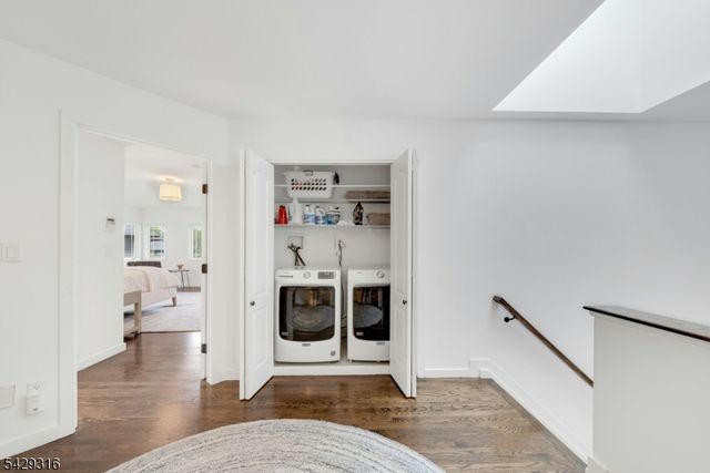 22 Fox Run Rd, Allendale Boro, NJ 07401