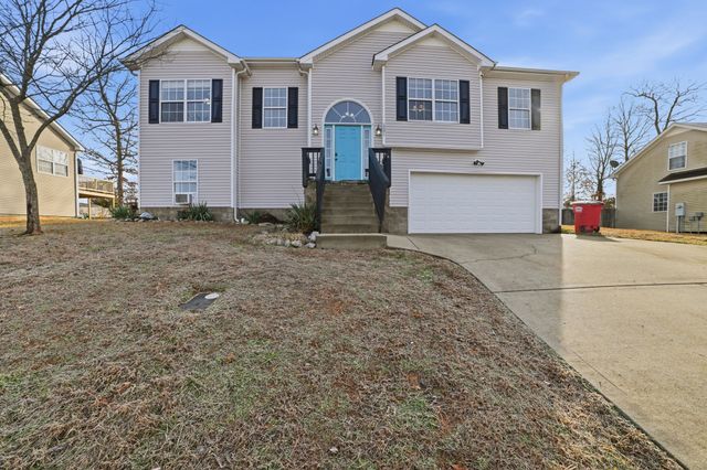 1391 Constitution Dr, Clarksville, TN 37042