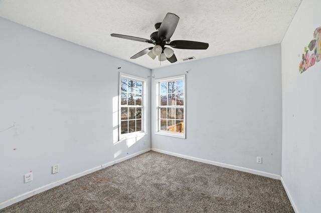 1391 Constitution Dr, Clarksville, TN 37042