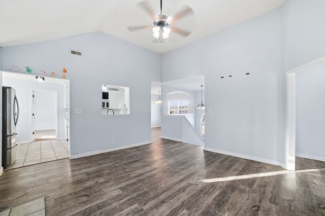 1391 Constitution Dr, Clarksville, TN 37042