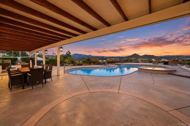 3558 Avenida Amorosa, Escondido, CA 92029