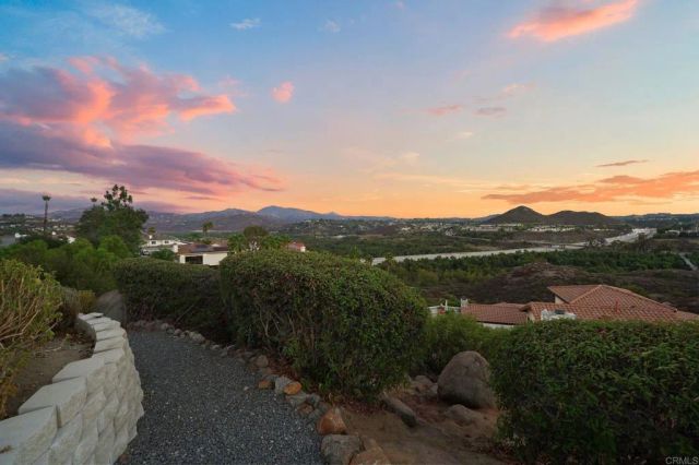 3558 Avenida Amorosa, Escondido, CA 92029