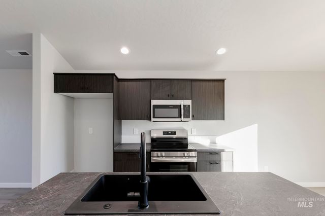 3771 W Maypearl St, Meridian, ID 83642