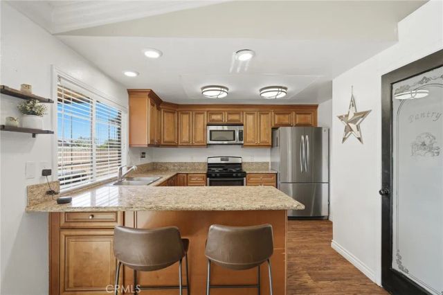 2533 N Glenwood, Rialto, CA 92377