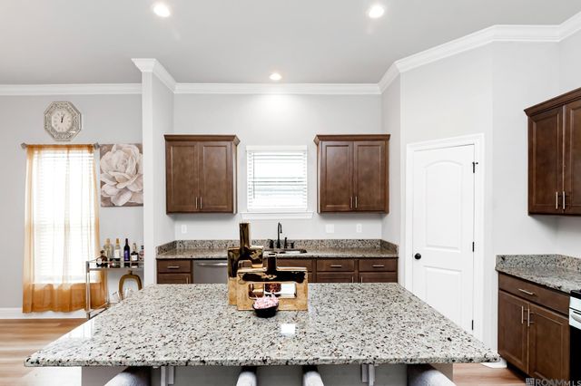 1609 Rangeland Ave, Zachary, LA 70791