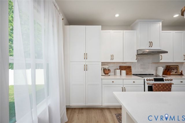 1961 Enon Station Dr, Chester, VA 23836