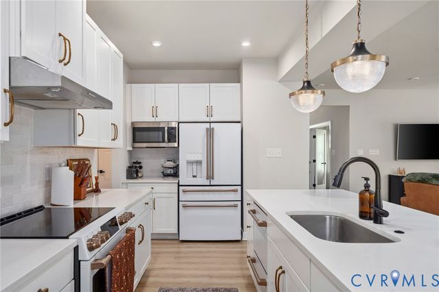 1961 Enon Station Dr, Chester, VA 23836