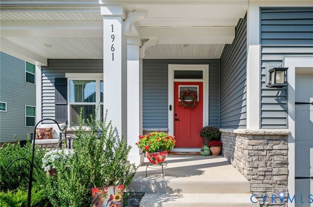 1961 Enon Station Dr, Chester, VA 23836