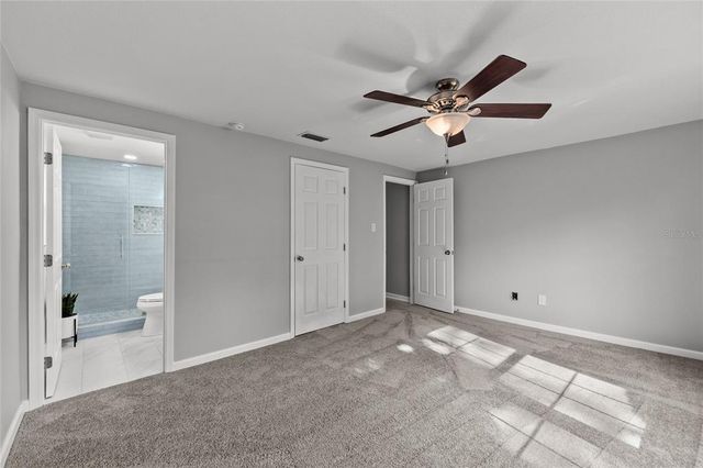 8136 HONEYBEE LANE, Tampa, FL 33635
