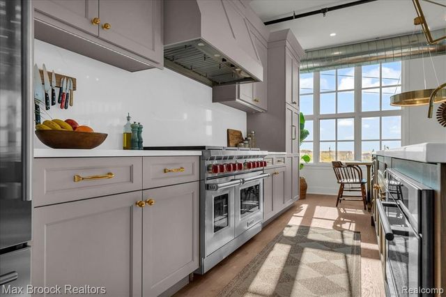 2051 Villa Road 302, Birmingham, MI 48009